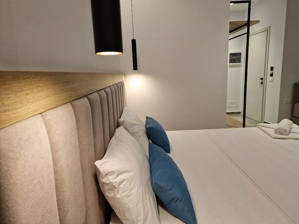 Imagen de la habitación del Hotel Monel. Foto 17