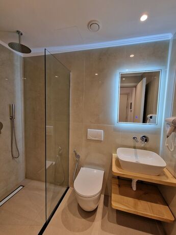Imagen general del Hotel Monel. Foto 9