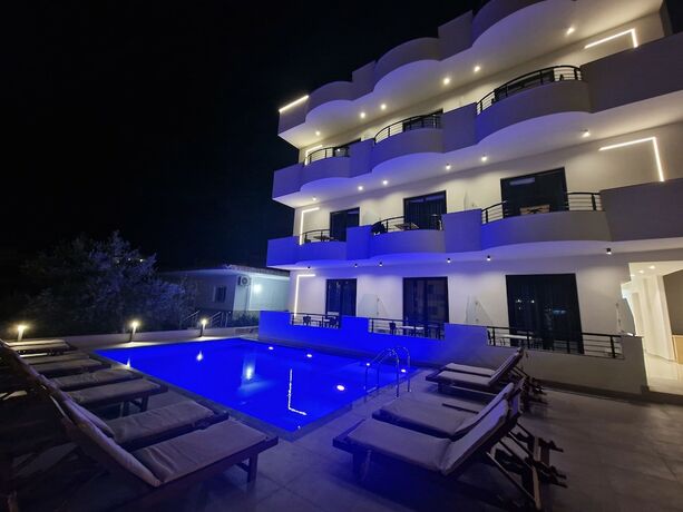 Imagen general del Hotel Monel. Foto 10