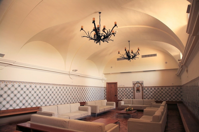 Imagen de los interiores del Hotel Monestir De Les Avellanes. Foto 15