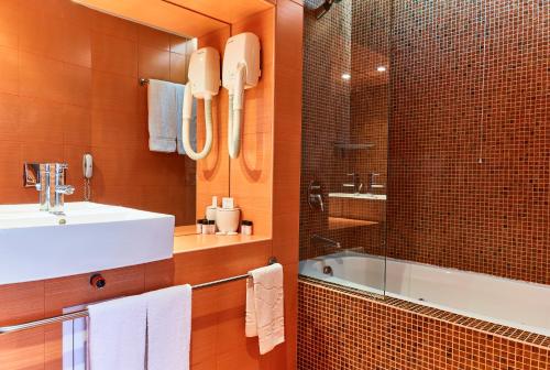 Imagen de la habitación del Hotel Monet. Foto 11