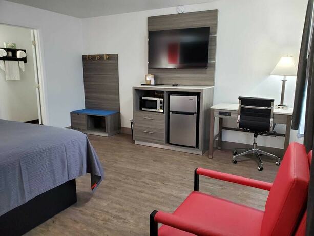 Imagen general del Hotel Money Saver Motel, Newport. Foto 11