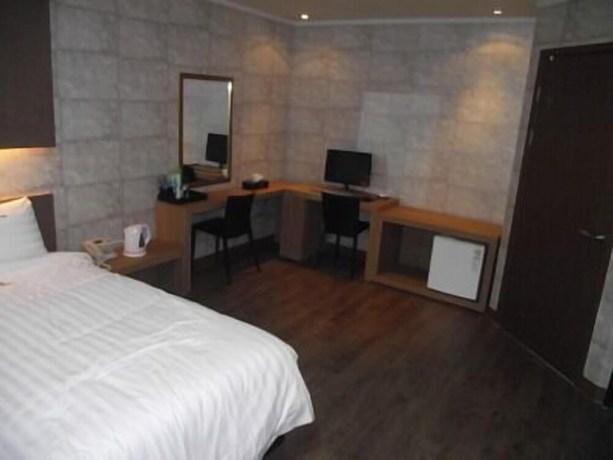 Imagen de la habitación del Hotel Mong Seosan. Foto 14