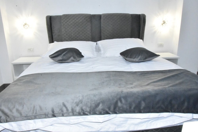 Imagen de la habitación del Hotel Monica, Bucarest. Foto 2
