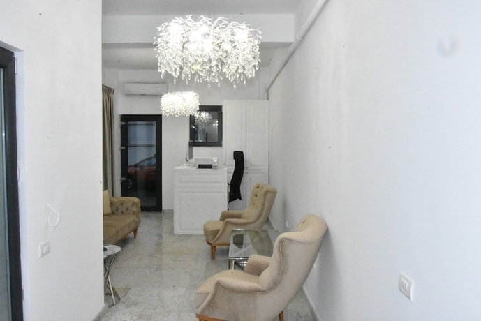Imagen de los interiores del Hotel Monica, Bucarest. Foto 12