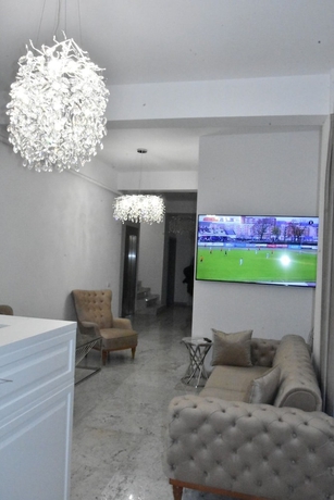 Imagen de los interiores del Hotel Monica, Bucarest. Foto 15