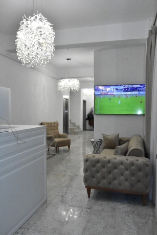 Imagen de los interiores del Hotel Monica, Bucarest. Foto 16