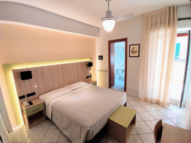 Imagen de la habitación del Hotel Monica, Chianciano Terme. Foto 6
