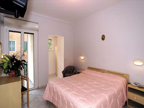 Imagen de la habitación del Hotel Monica, Chianciano Terme. Foto 11