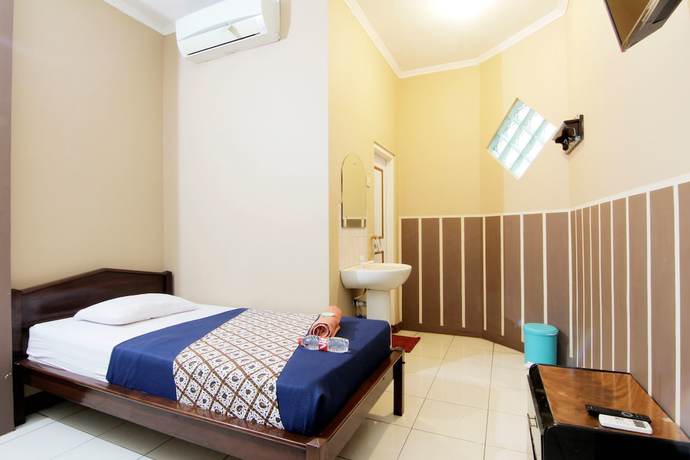 Imagen de la habitación del Hotel Monica Jogja. Foto 13