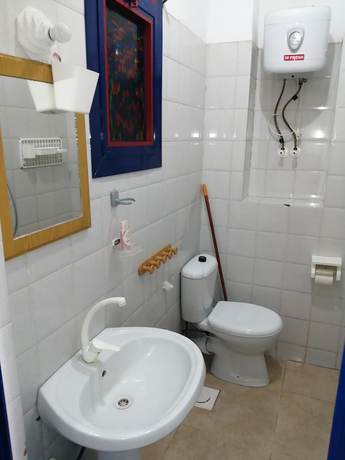 Imagen de la habitación del Hotel Monica, St Catherine. Foto 13