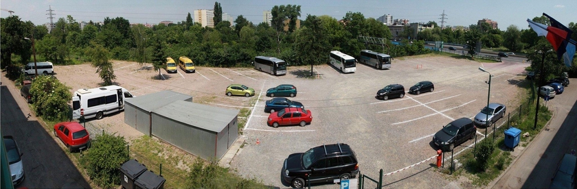 Imagen de los exteriores del Hotel Monika. Foto 10