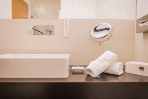 Imagen de la habitación del Hotel Monika, Sesto. Foto 16