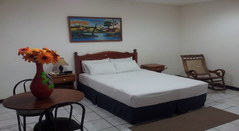 Imagen de la habitación del Hotel Monimbo. Foto 7