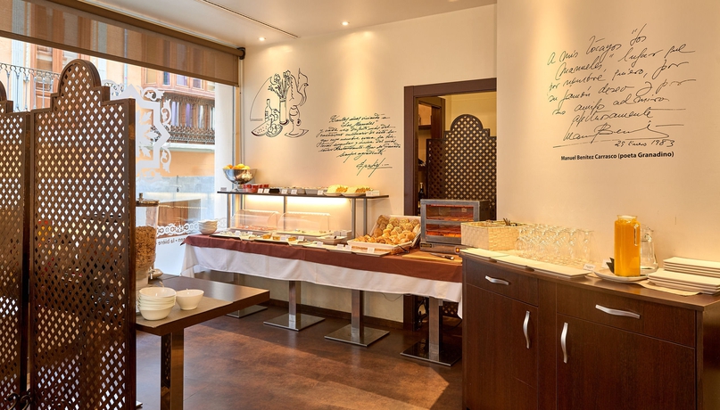 Imagen del bar/restaurante del Hotel Monjas Del Carmen. Foto 5