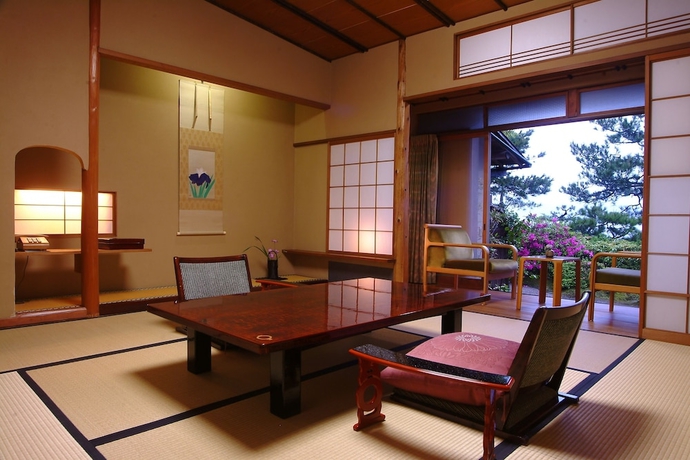 Imagen de la habitación del Hotel Monjusou Shourotei. Foto 2