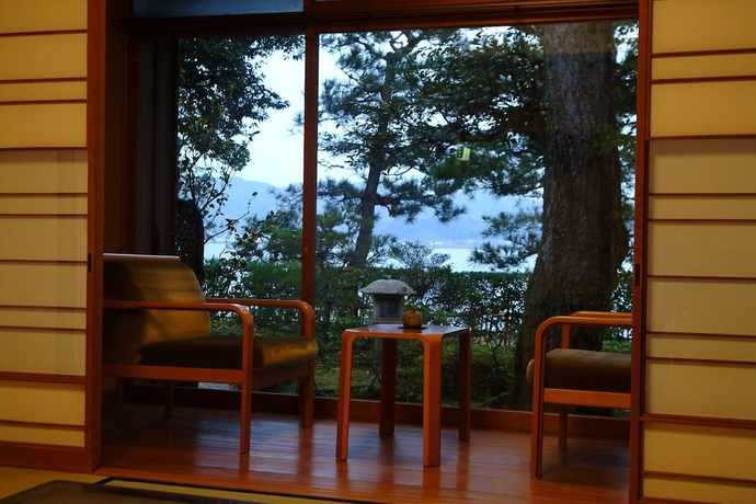 Imagen de los exteriores del Hotel Monjusou Shourotei. Foto 16
