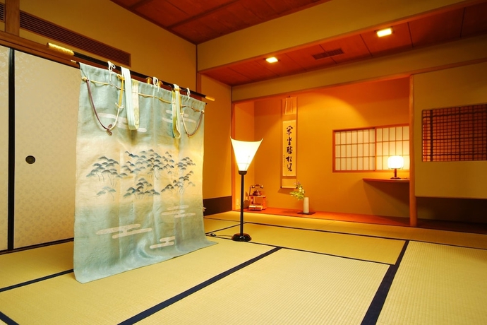 Imagen de la habitación del Hotel Monjusou Shourotei. Foto 4