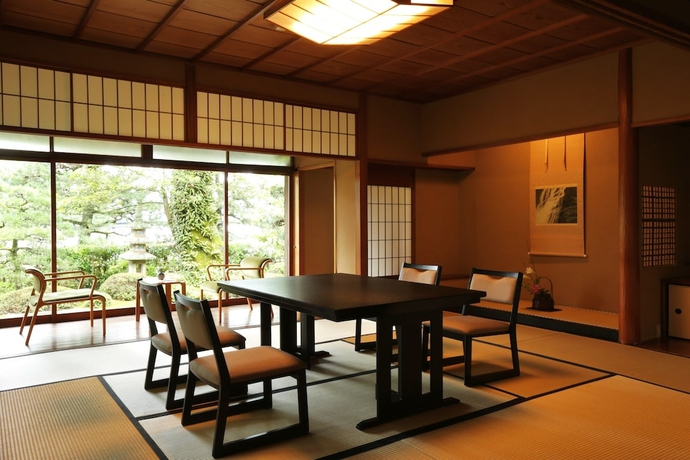 Imagen de la habitación del Hotel Monjusou Shourotei. Foto 13