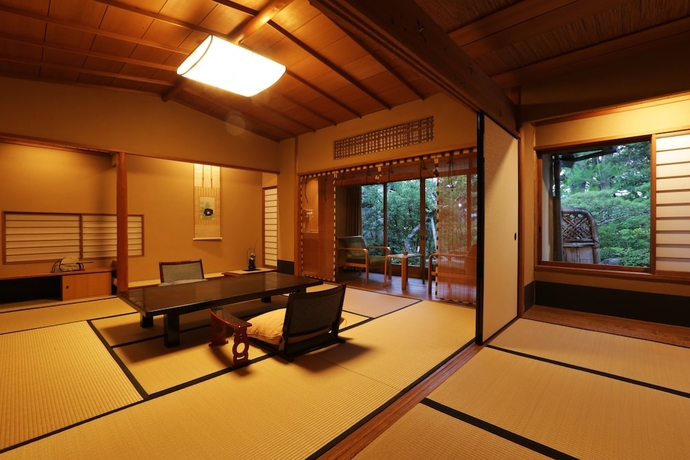 Imagen de la habitación del Hotel Monjusou Shourotei. Foto 15
