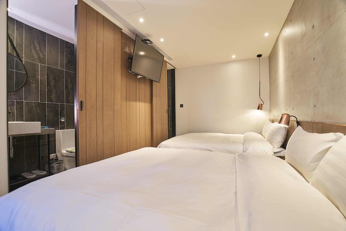Imagen de la habitación del Hotel Monka. Foto 10