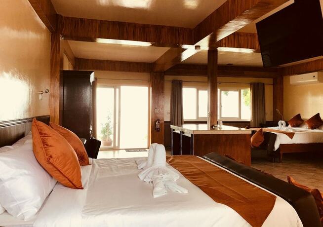 Imagen general del Hotel Monkey Beach Dive Resort. Foto 8