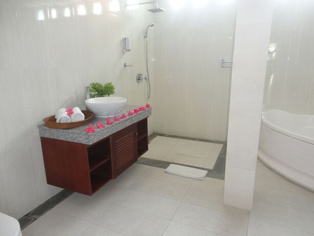 Imagen de la habitación del Hotel Monkey Forest Bungalow. Foto 28