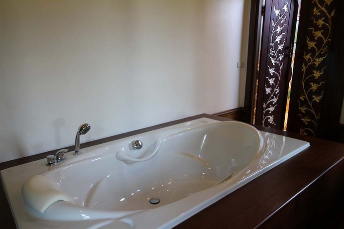 Imagen de la habitación del Hotel Monmuang Resort. Foto 9