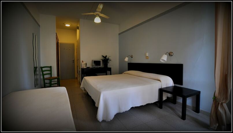 Imagen de la habitación del Hotel Monna Lisa. Foto 13