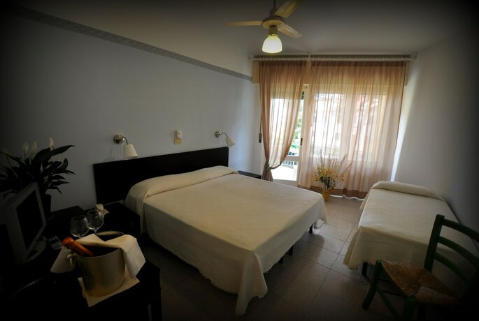 Imagen de la habitación del Hotel Monna Lisa. Foto 17