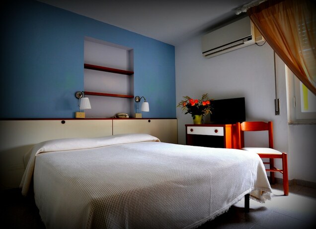 Imagen de la habitación del Hotel Monna Lisa. Foto 18