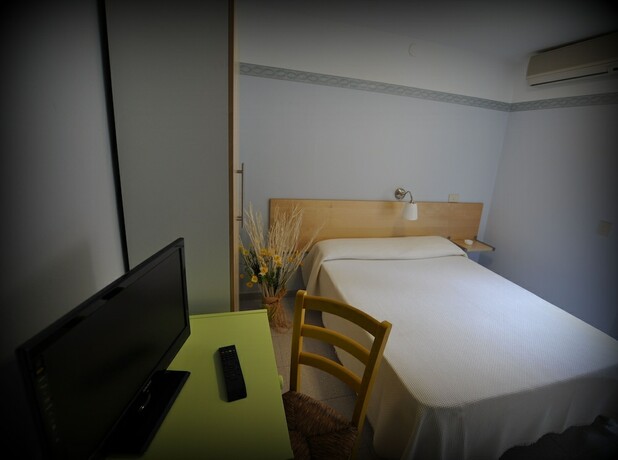 Imagen de la habitación del Hotel Monna Lisa. Foto 19