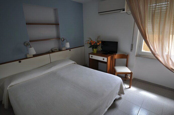 Imagen de la habitación del Hotel Monna Lisa. Foto 20