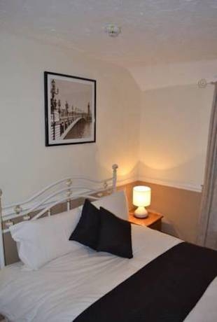 Imagen de los exteriores del Hotel Monnington Lodge. Foto 7