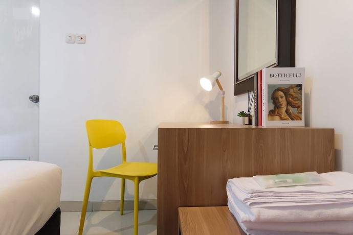 Imagen de la habitación del Hotel Mono Coliving Brotojoyo Semarang. Foto 3