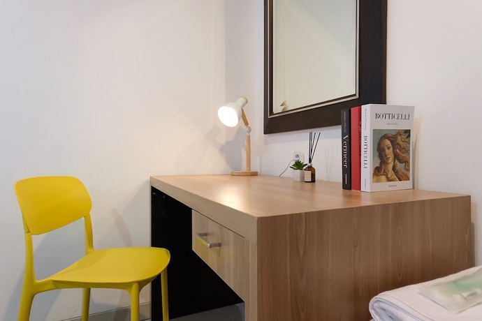 Imagen de la habitación del Hotel Mono Coliving Brotojoyo Semarang. Foto 7