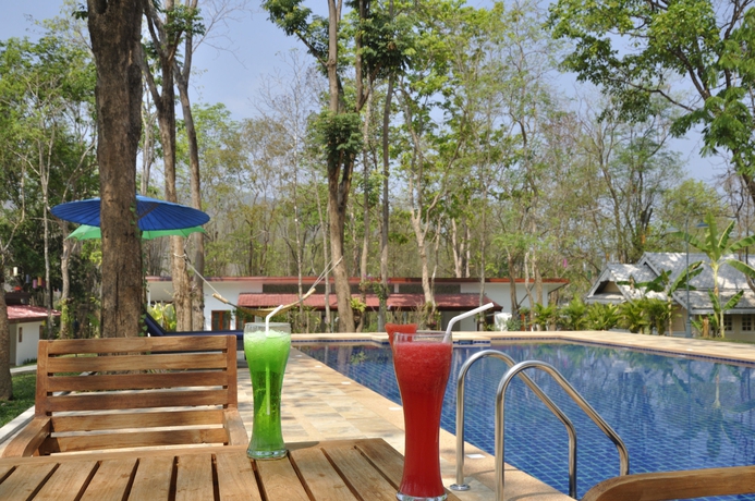 Imagen de la piscina del Hotel Monoceros Resort. Foto 14