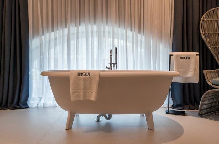 Imagen general del Hotel Monograph Freedom Square. Foto 4