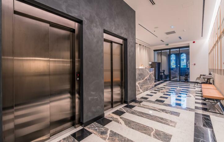 Imagen general del Hotel Monograph Freedom Square. Foto 34