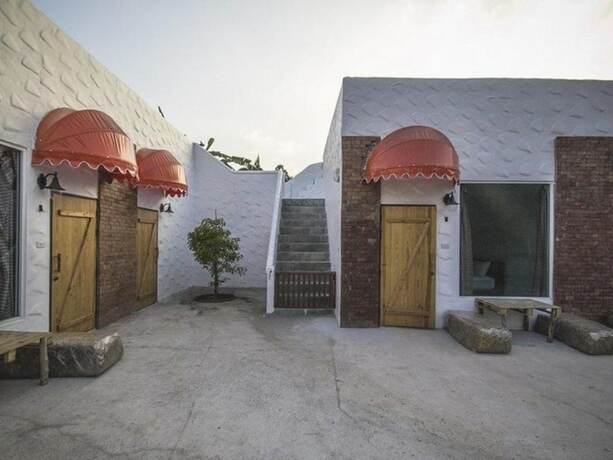 Imagen de los interiores del Hotel Monoko Porploen Resort. Foto 18