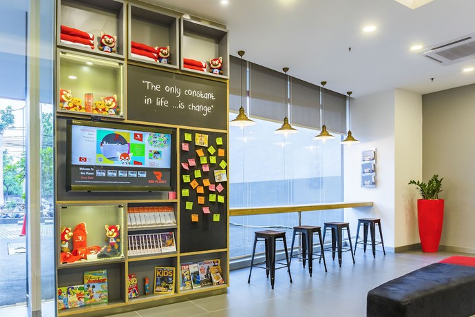 Imagen de los interiores del Hotel Monoloog Hotel Pasar Baru. Foto 13