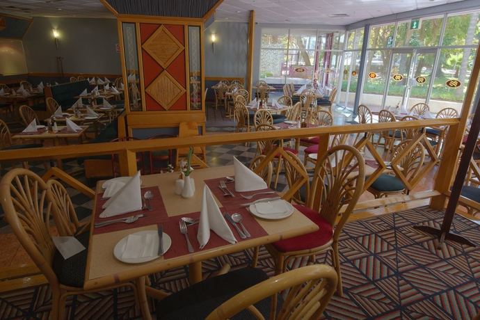 Imagen del bar/restaurante del Hotel Monomotapa. Foto 3
