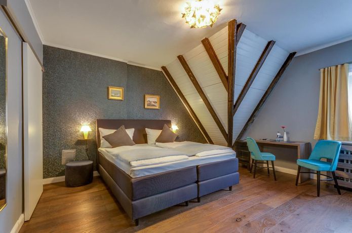 Imagen de la habitación del Hotel Monopol Boutique. Foto 17