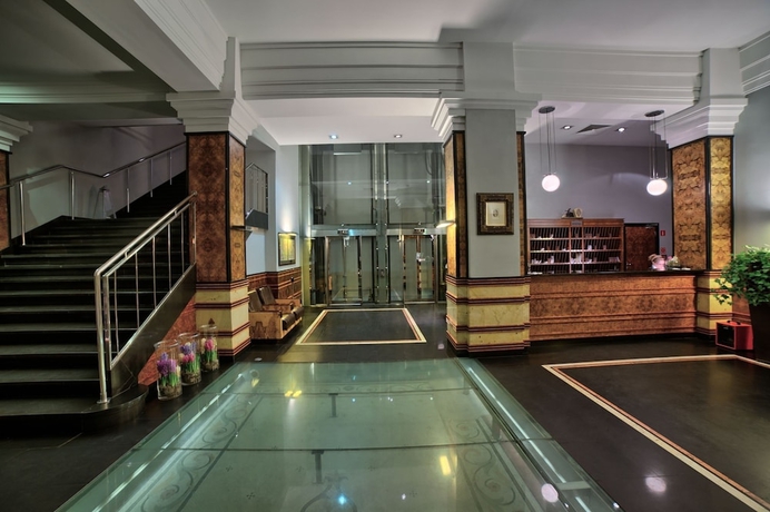 Imagen de los interiores del Hotel Monopol, Katowice. Foto 16