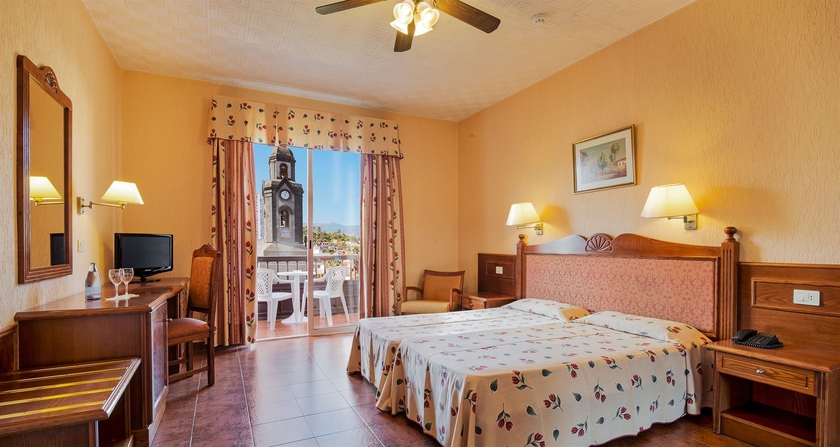 Imagen de la habitación del Hotel Monopol, Puerto de la Cruz. Foto 11