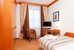 Imagen de la habitación del Hotel Monopol, St Moritz . Foto 9