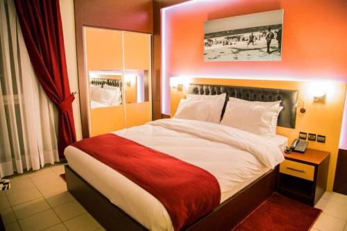 Imagen de la habitación del Hotel Monotel Dar El Barka. Foto 7