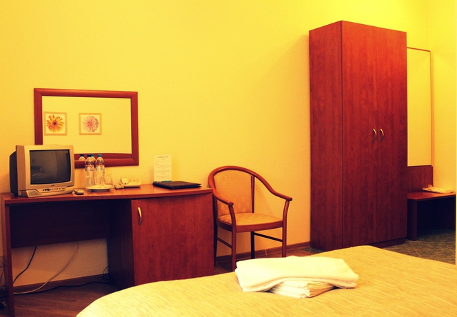 Imagen de la habitación del Hotel Monplaisir. Foto 4