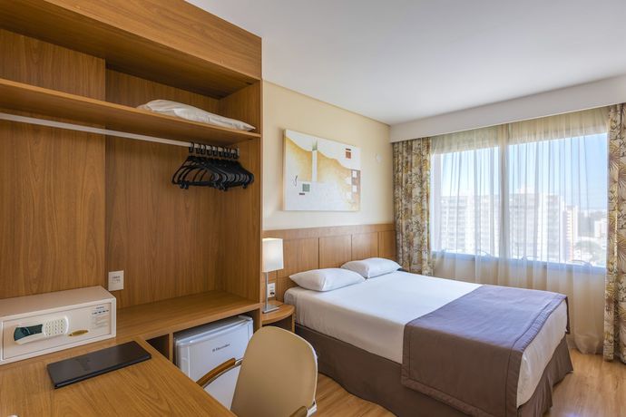 Imagen de la habitación del Hotel Monreale Plus S&atilde;o Jos&eacute; dos Campos. Foto 6