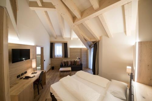 Imagen de la habitación del Hotel Monroc. Foto 10